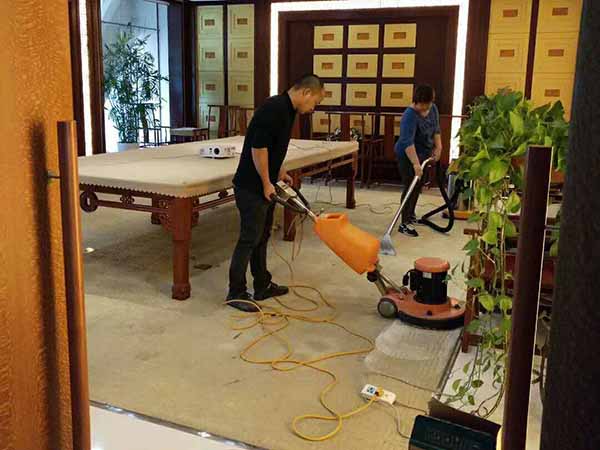 松江地毯清洗公司包括地毯的清洗、护理、去污、翻新等服务