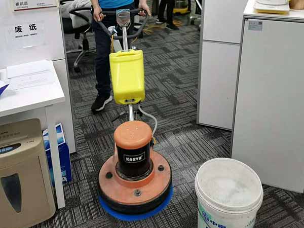 松江地毯清洗公司：包括地毯清洗、地毯修复、地毯翻新以及地毯更换等