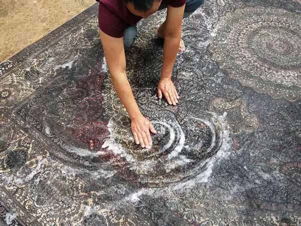 业真丝地毯清洗，恢复如初质感