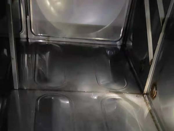 水箱清洗后效果