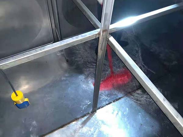 水箱清洗后效果