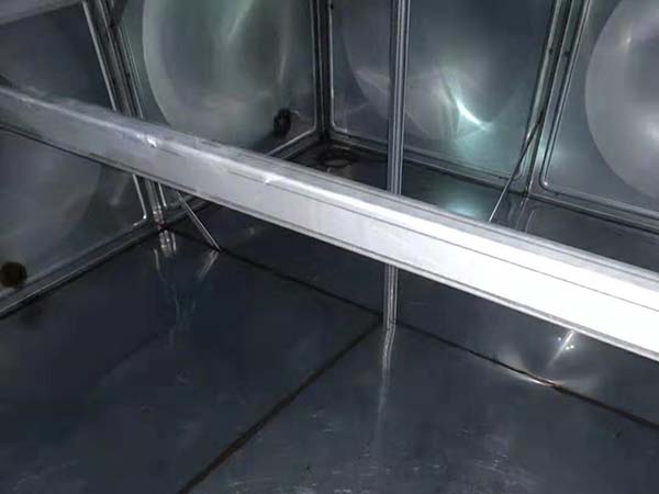 水箱清洗后效果