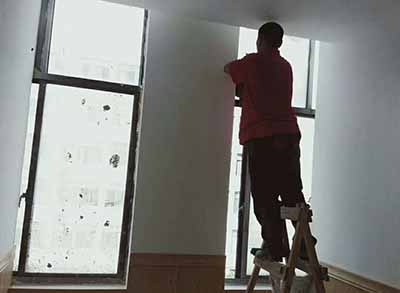 保洁外包与自己请保洁阿姨做