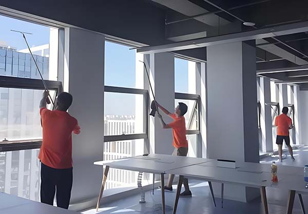 开荒保洁‌油漆斑点清除