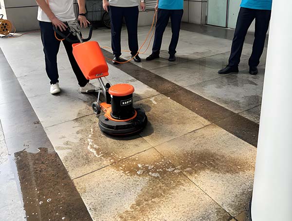 油污地面清洗要领